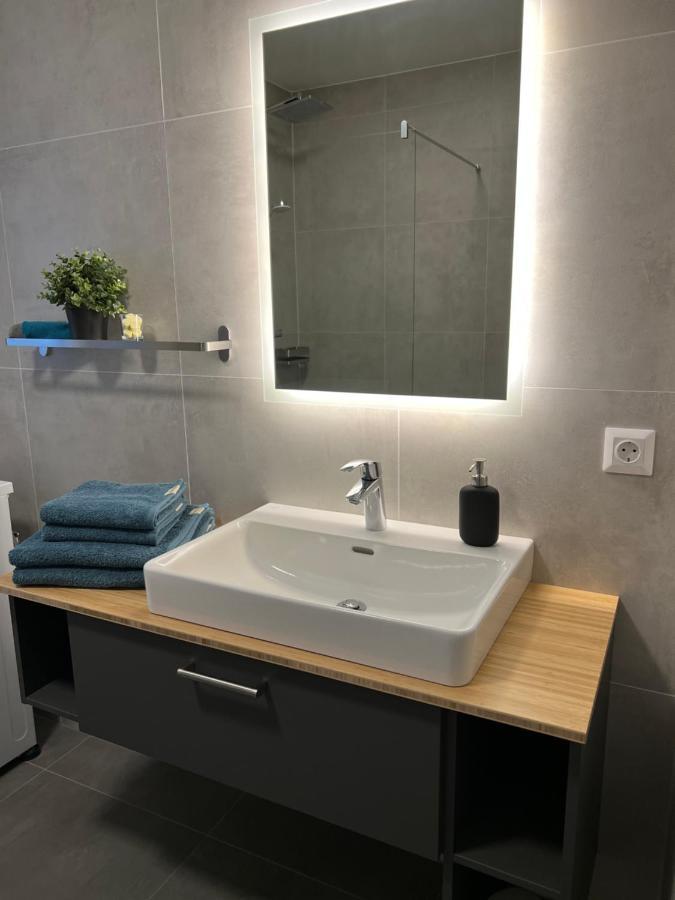 Ferienwohnung Mit Seeblick - Ossiacher See Gerlitzen Sattendorf Exteriör bild
